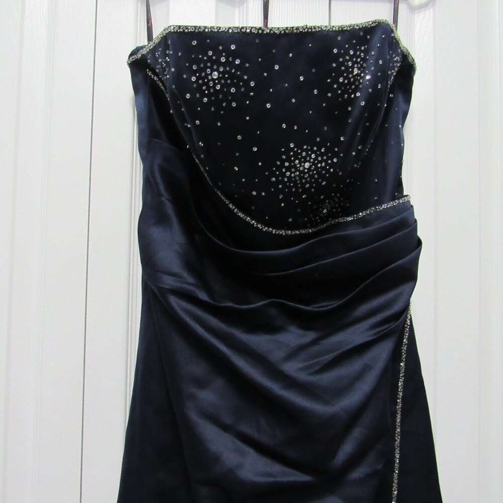 Cute Strapless Long Dress